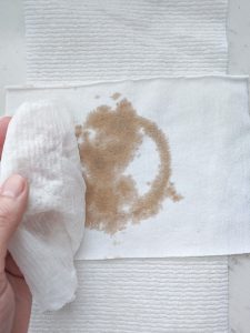 wet and dry napkin stain