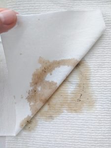 transfer stain to napkin